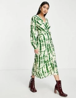 Y.A.S. Melina Printed Long Sleeve Wrap Dress In Green For Women Evergreen Aop -Women's Y.A.S Sales Shop unnamed file 1039