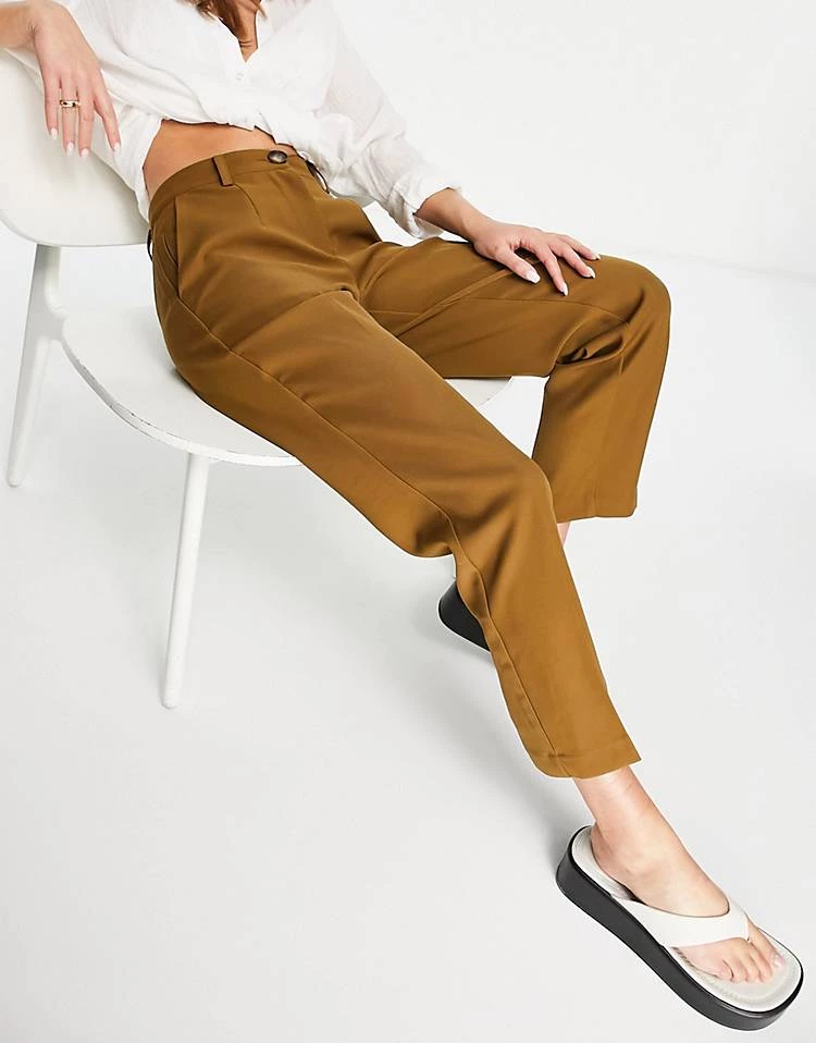 Y.A.S Co-ord Suit Slim Trousers In Khaki Moss For Women Butternut 6 Y.A.S Co-ord Suit Slim Trousers In Khaki Moss For Women Butternut - Image 4