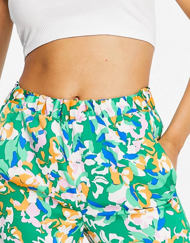 Y.A.S Kimmie Co-ord Printed Wide Leg Trousers In Green For Women Jelly Bean 5 Y.A.S Kimmie Co-ord Printed Wide Leg Trousers In Green For Women Jelly Bean - Image 3