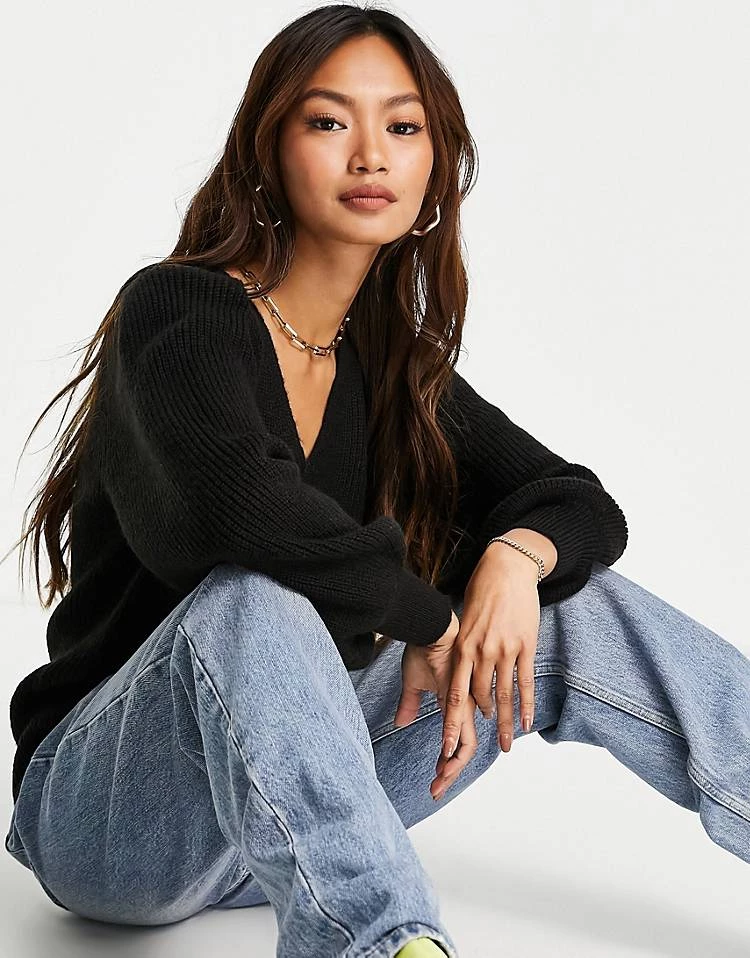 Y.A.S. Veneda Volume Sleeve V Neck Jumper In Black For Women Black Melange 5 Y.A.S. Veneda Volume Sleeve V Neck Jumper In Black For Women Black Melange - Image 3