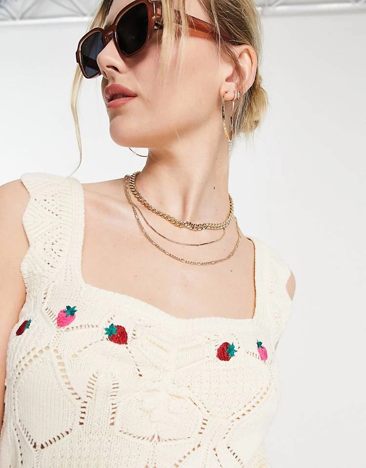 Y.A.S Strawberry Embroidered Crochet Top In Cream For Women 4 Y.A.S Strawberry Embroidered Crochet Top In Cream For Women - Image 2