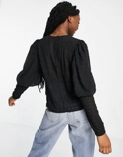 Y.A.S Textured Blouse With Long Cuff In Black For Women -Women's Y.A.S Sales Shop unnamed file 2367