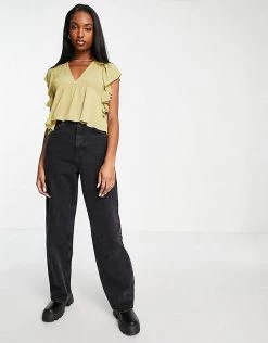 Y.A.S Tall Blouse With Peplum Hem And Frill Sleeve In Green For Women -Women's Y.A.S Sales Shop unnamed file 2408