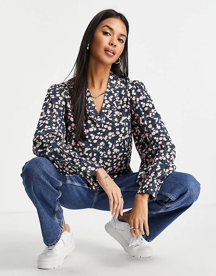 Y.A.S Collar Detail Blouse In Dobby In Pink For Women 7 Y.A.S Collar Detail Blouse In Dobby In Pink For Women - Image 5