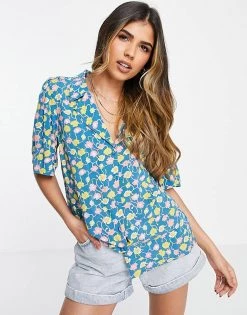 Y.A.S Alina Printed Revere Shirt In Blue For Women Mosaic Blue Aop -Women's Y.A.S Sales Shop unnamed file 2684