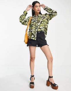 Y.A.S Wavy Printed Shirt Co-ord For Women Star White 10 Y.A.S Wavy Printed Shirt Co-ord For Women Star White -Women's Y.A.S Sales Shop unnamed file 2698