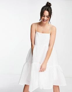 Y.A.S Bridal Textured Strappy Dress With Dropped Hem In White For Women Star White -Women's Y.A.S Sales Shop unnamed file 478