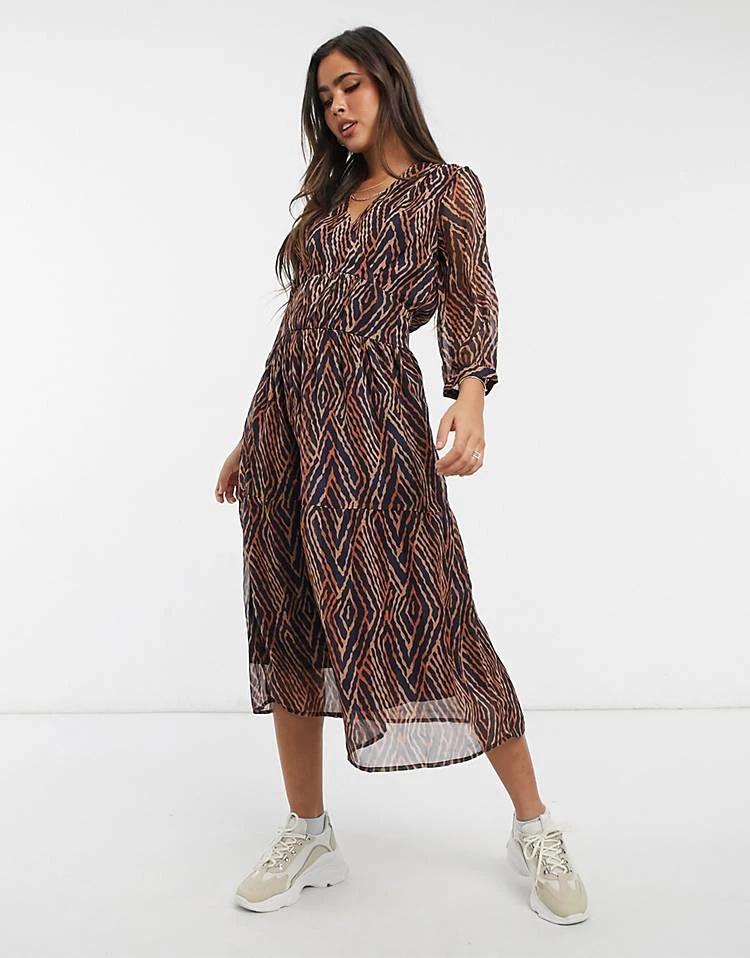 Y.A.S Midi Dress With Shirred Waist In Abstract Print For Women Sky Captain 3 Y.A.S Midi Dress With Shirred Waist In Abstract Print For Women Sky Captain